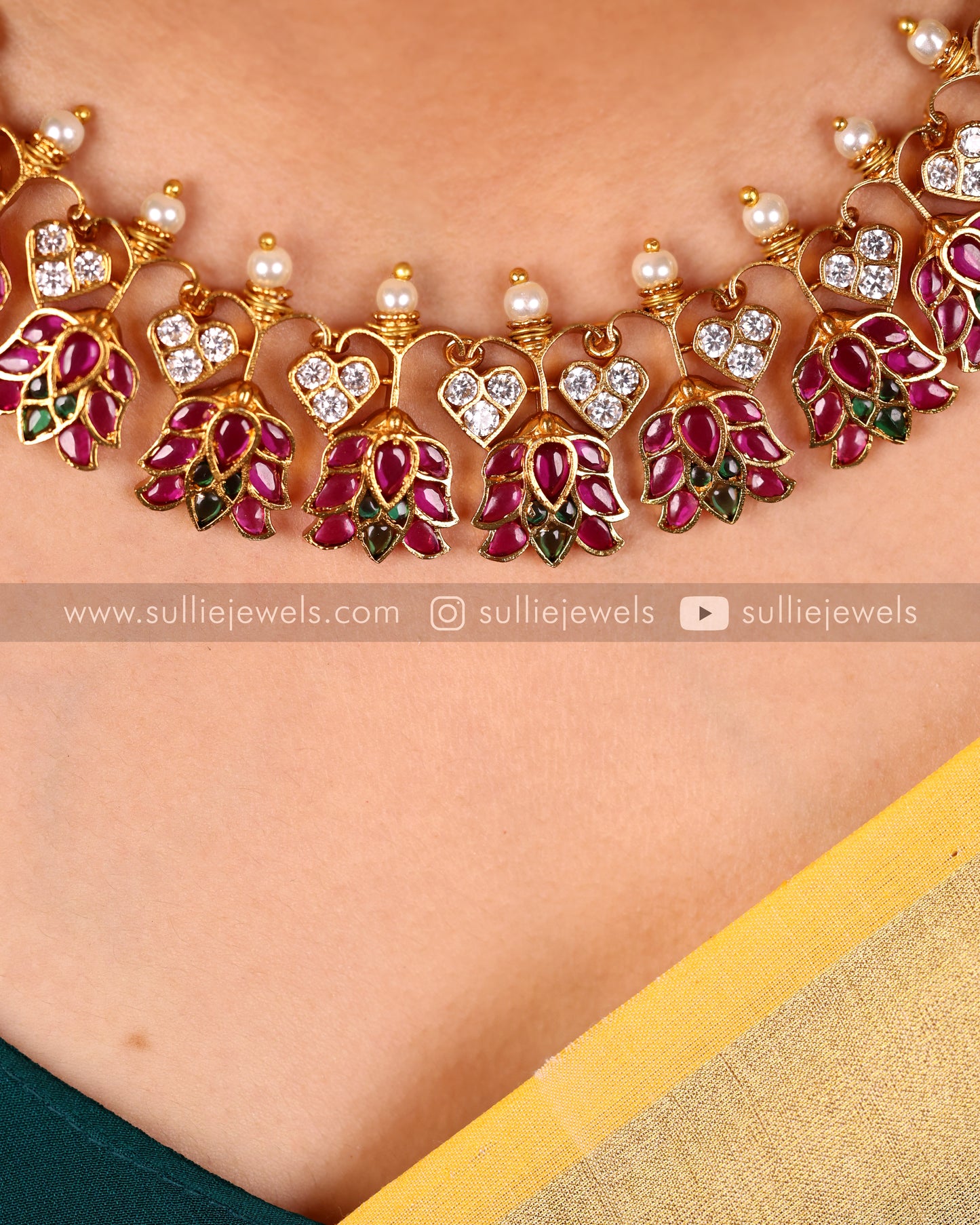 Kemp Stone Lotus Premium Necklace Set