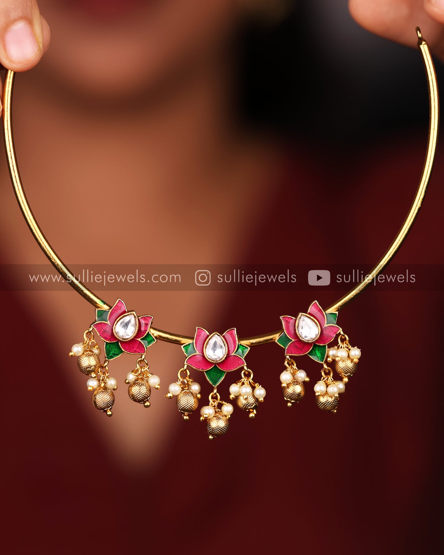 Lotus Pendant Hasli / Choker Set