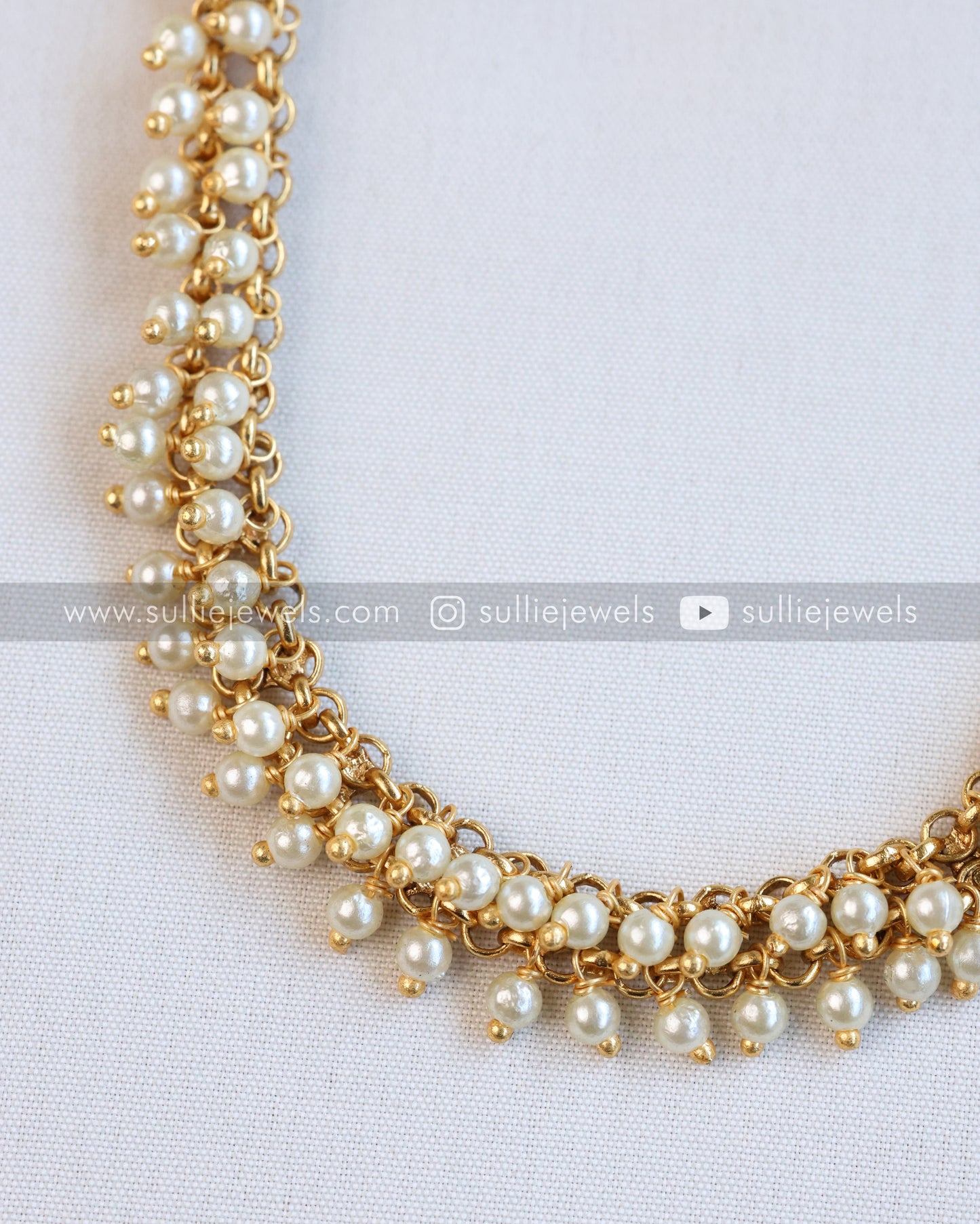 Minimal Pearl Cluster Hip Chain