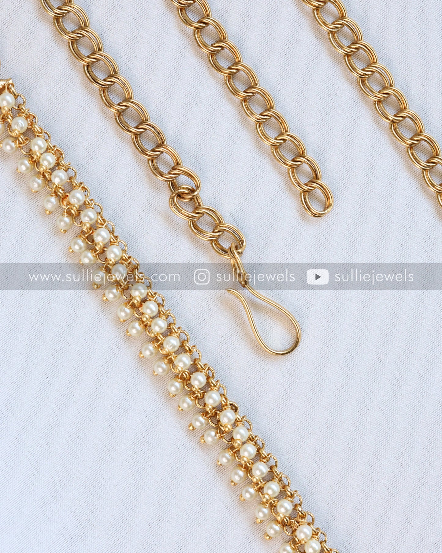 Minimal Pearl Cluster Hip Chain