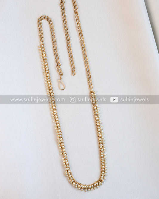 Minimal Pearl Cluster Hip Chain