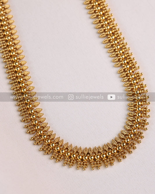 No Idol Minimal Golden Spike Long Chain with Jhumka