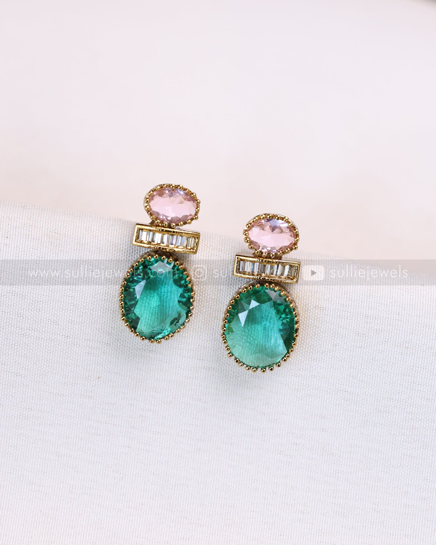 3707 - Pastel Pink & Green Victorian Necklace with Stud