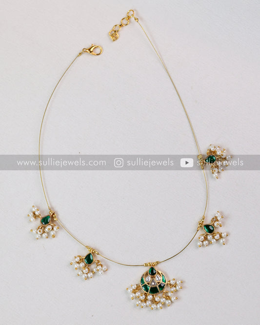 Kemp Minimal Green Stone String Invisible Chain