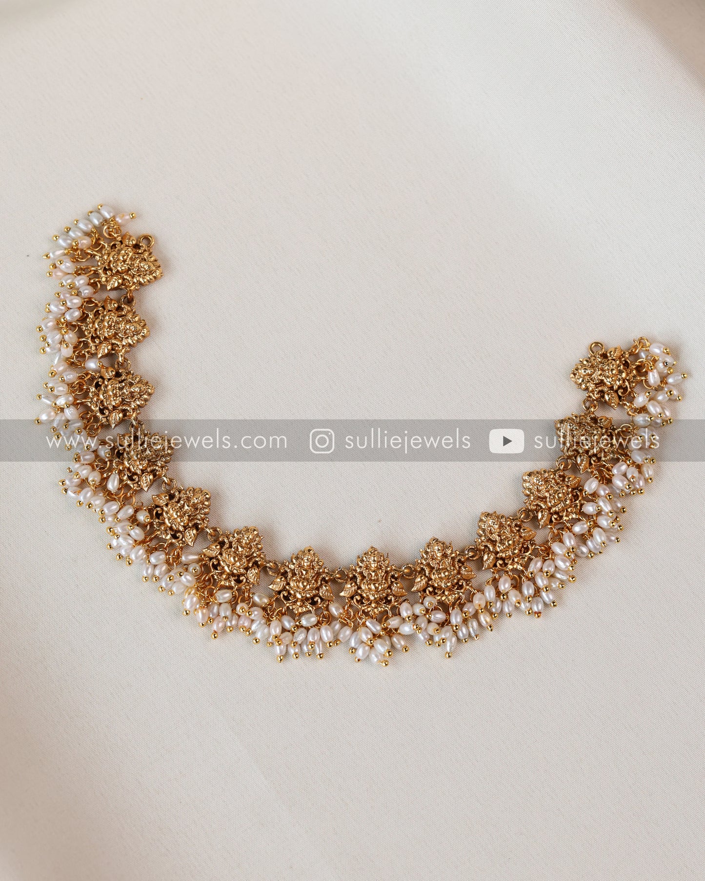 Sullie Basic - Lakshmi Guttapusalu Necklace with Stud