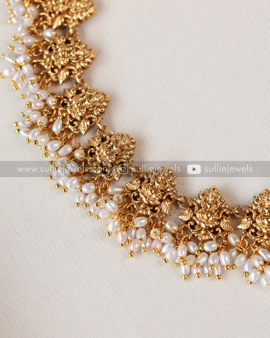 Sullie Basic - Lakshmi Guttapusalu Necklace with Stud