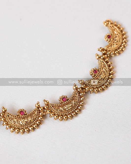 Sullie Basic - Ardha Chandra Design Ruby Necklace with Stud