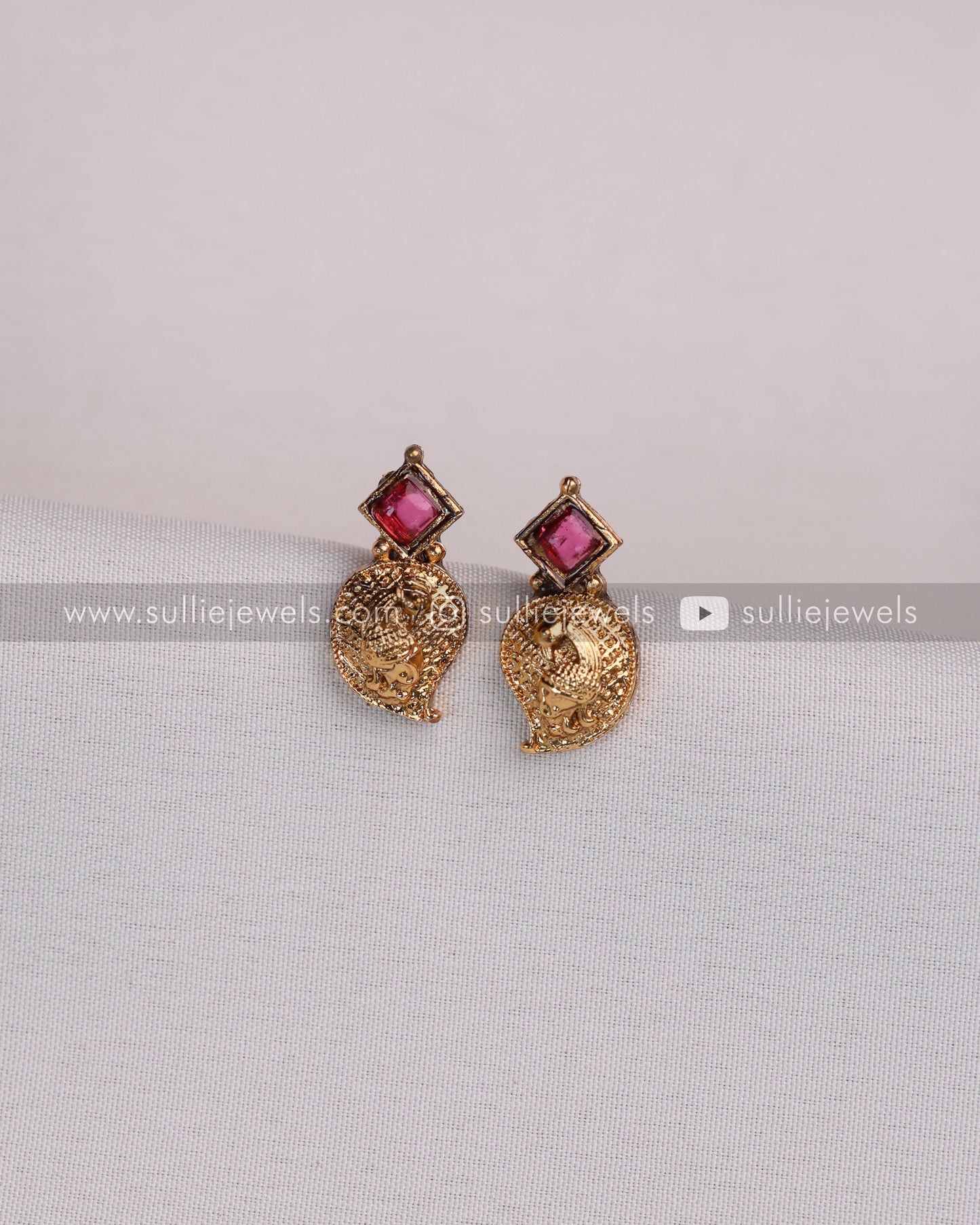 Sullie Basic - Gold Mango Ruby Necklace with Stud