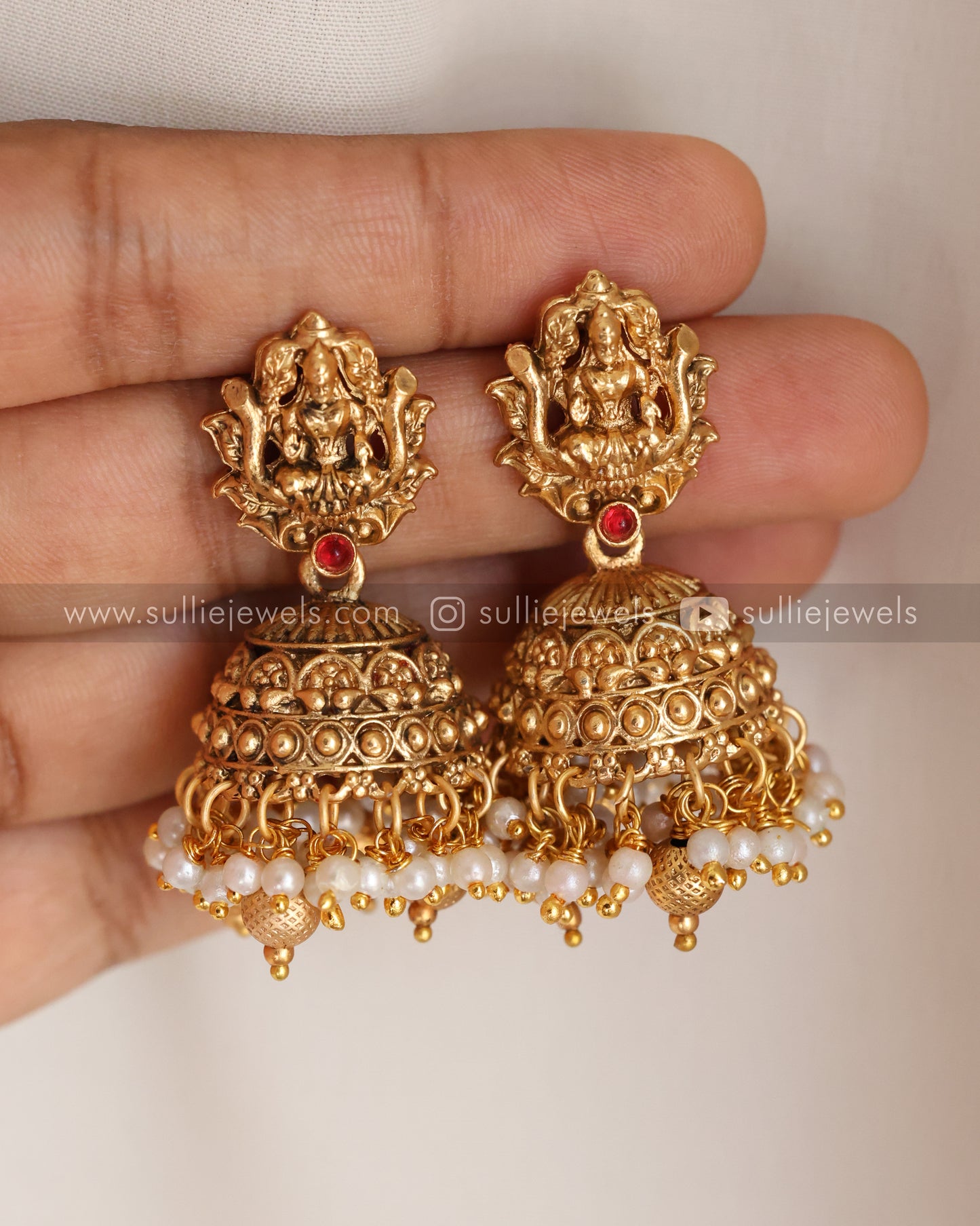 Sullie Basic - Goddess Pearl Gold Choker with Jhumka