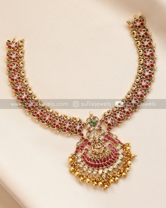 Kemp Lakshmi Premium Necklace with Earring