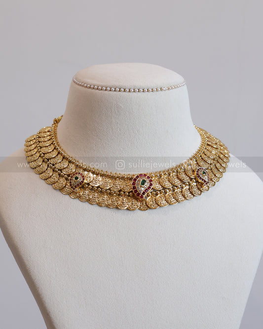 Double Coin / Kaashumaala Broad Necklace with Stud