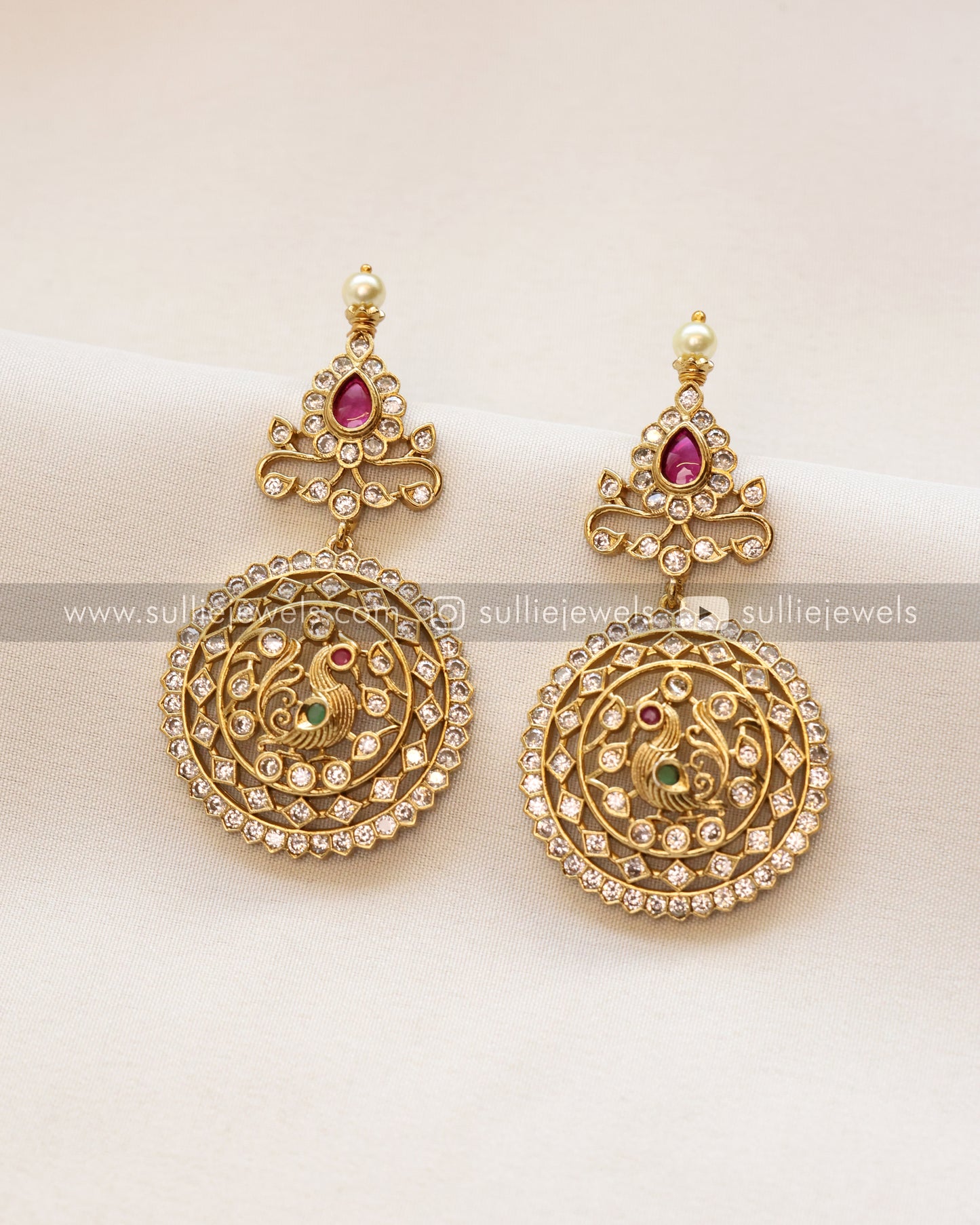 AD Peacock Detailed Long Chain with Earring