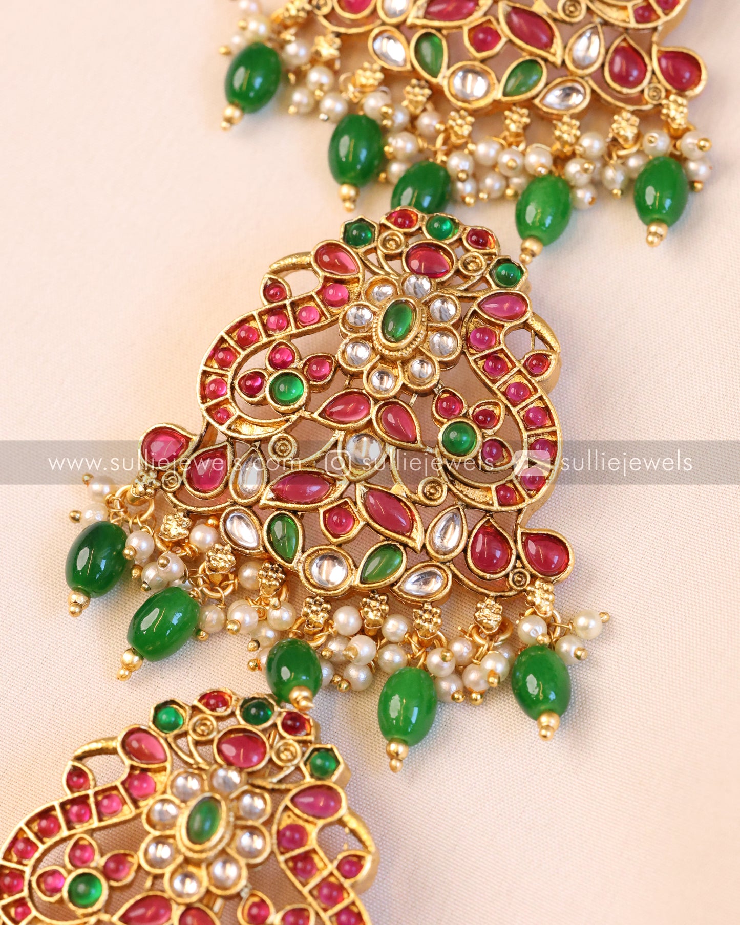 No Idol Kemp Gold Choti - Green Beads