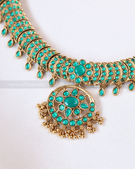 3752 - Sullie Basic - Jadau Replica Bright Green Stone Designer Necklace with Earring