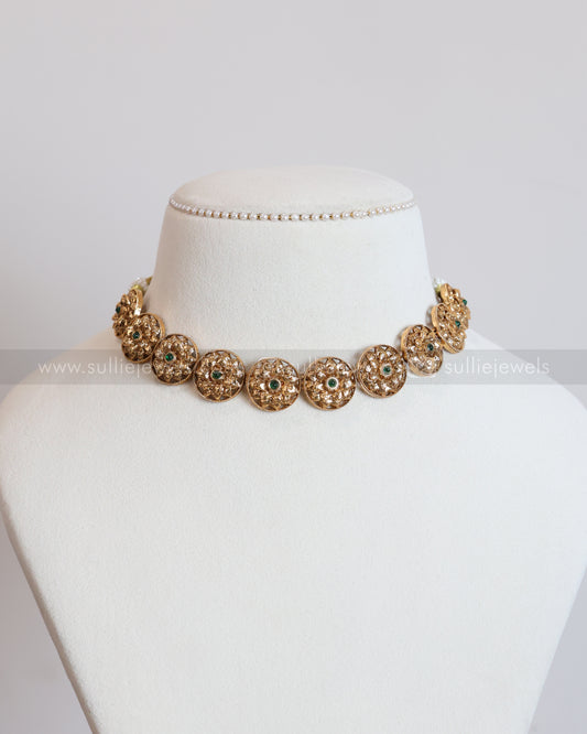 3743 - Sullie Basic - Round Green Flower Necklace with Stud