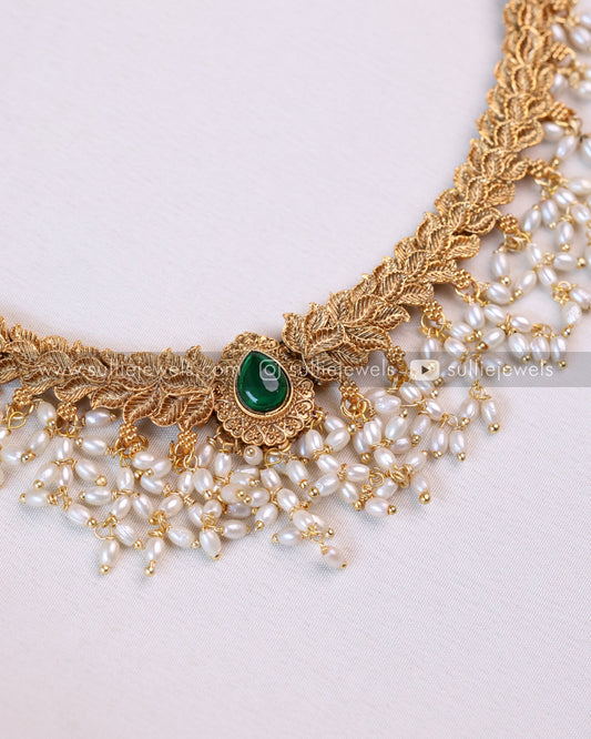 Sullie Basic - Stone Gold Necklace with Pearls & Stud - Green