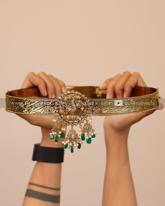 AD Peacock Centrepiece with Green Beads Hip Belt