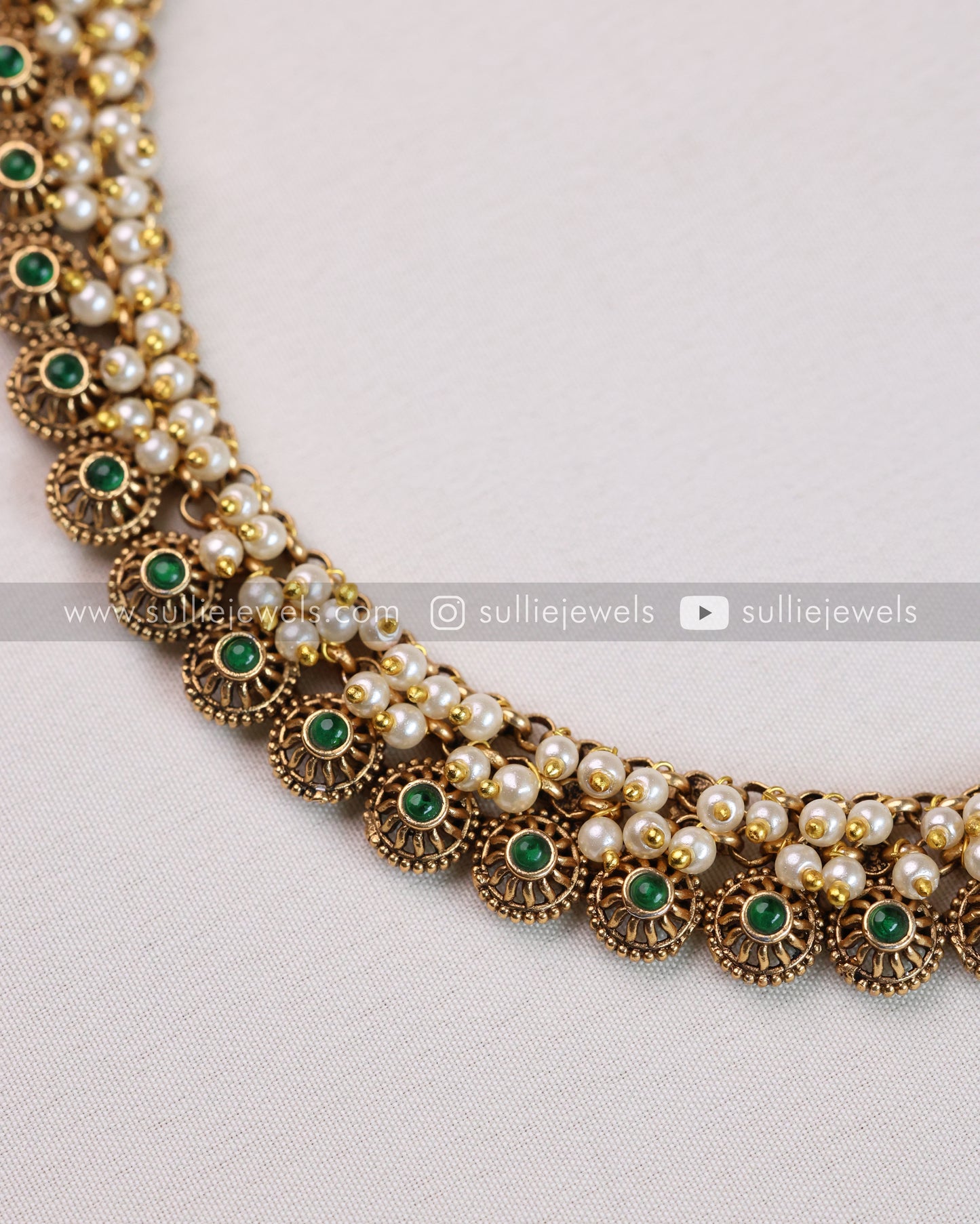 Stone Pearl Neckace with Stud