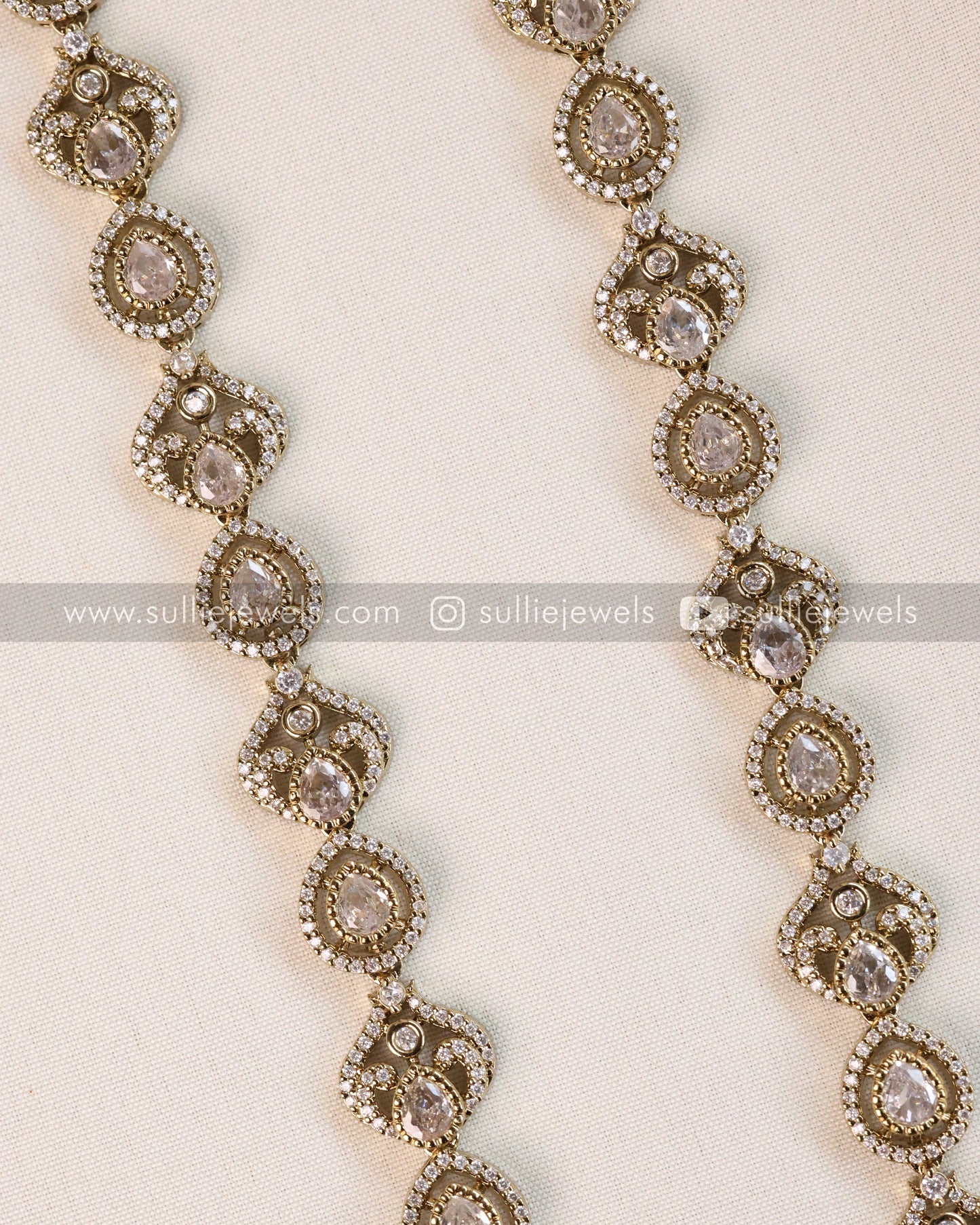 Lakshmi Stone Victorian Long Chain with Earring - Mint Beads