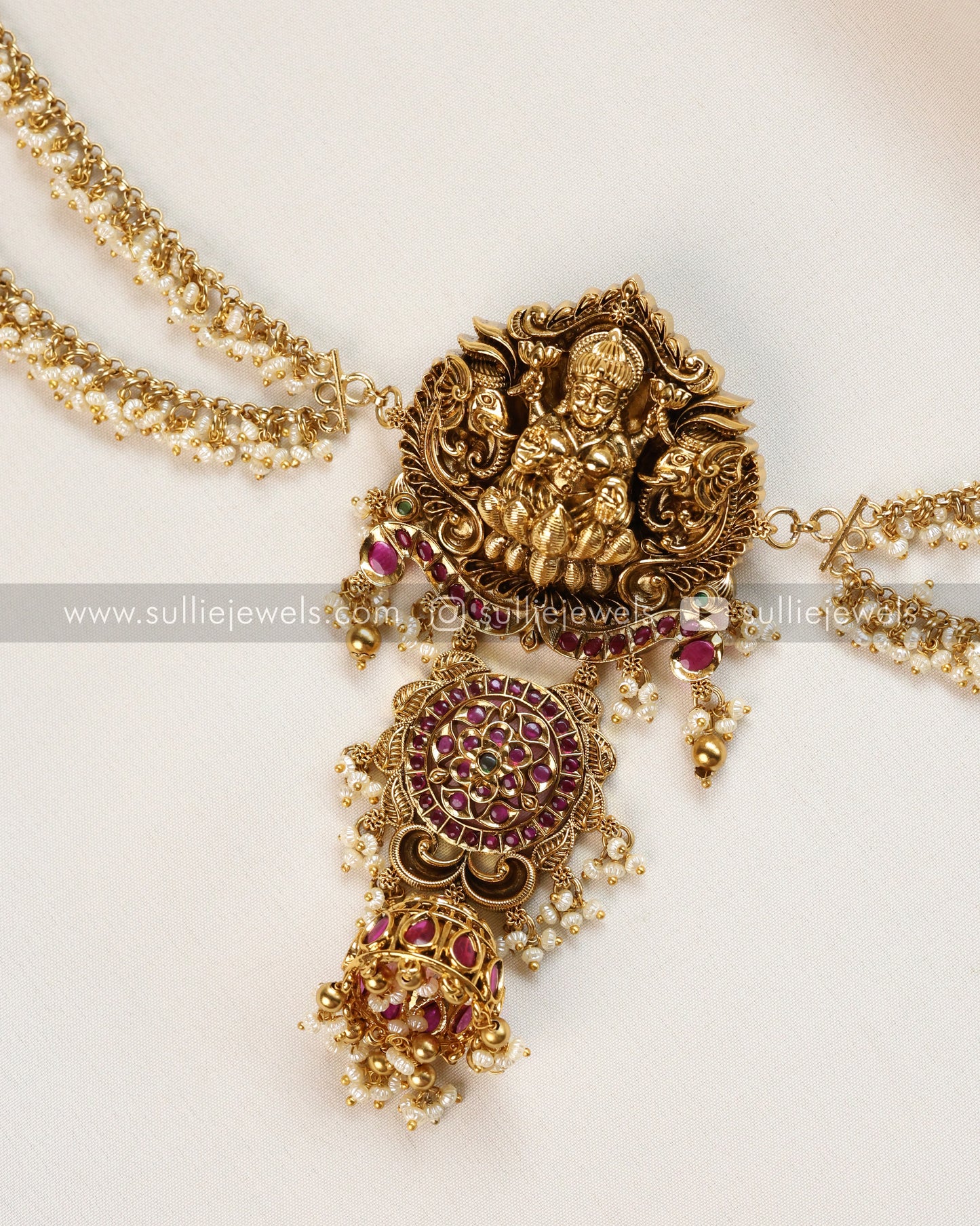 Lakshmi Hair Brooch with 2 Layer Pearl Maatti