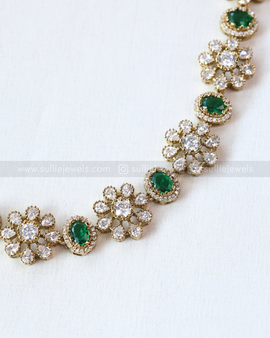 H204 - Diamond Floral Victorian Hipchain - Green