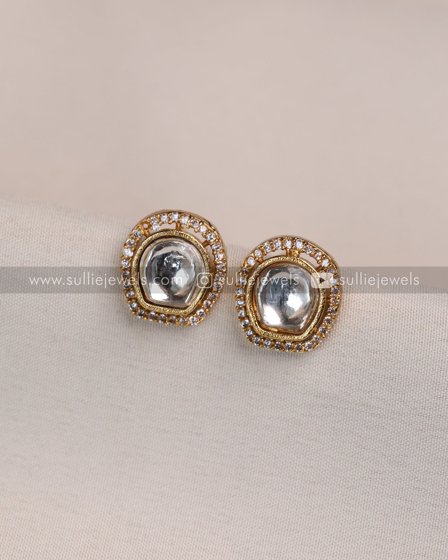 Kundan Polki Minimal Pendant with Earrings