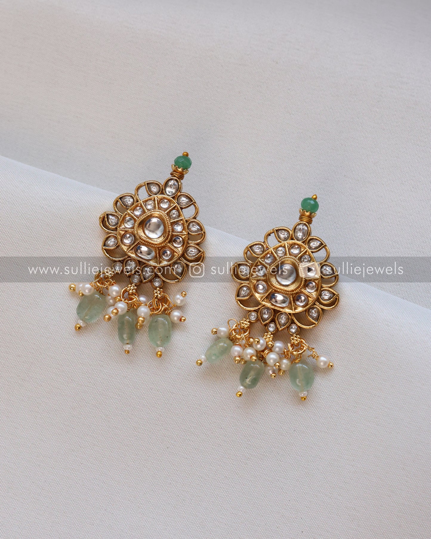 White Stone Mint Beads Choker with Earring