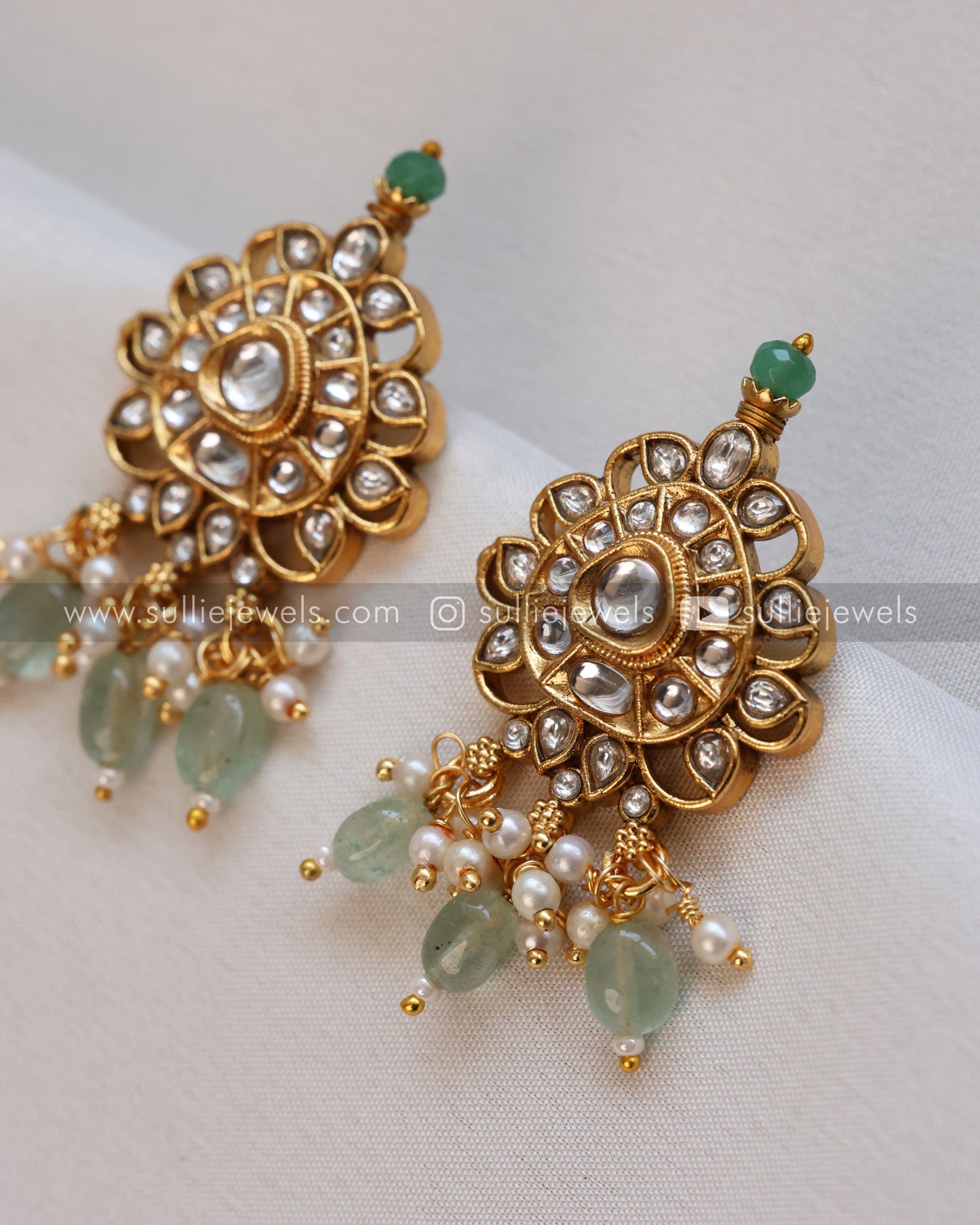White Stone Mint Beads Choker with Earring