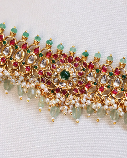 Kemp Stone Mint Beads Choker with Earring