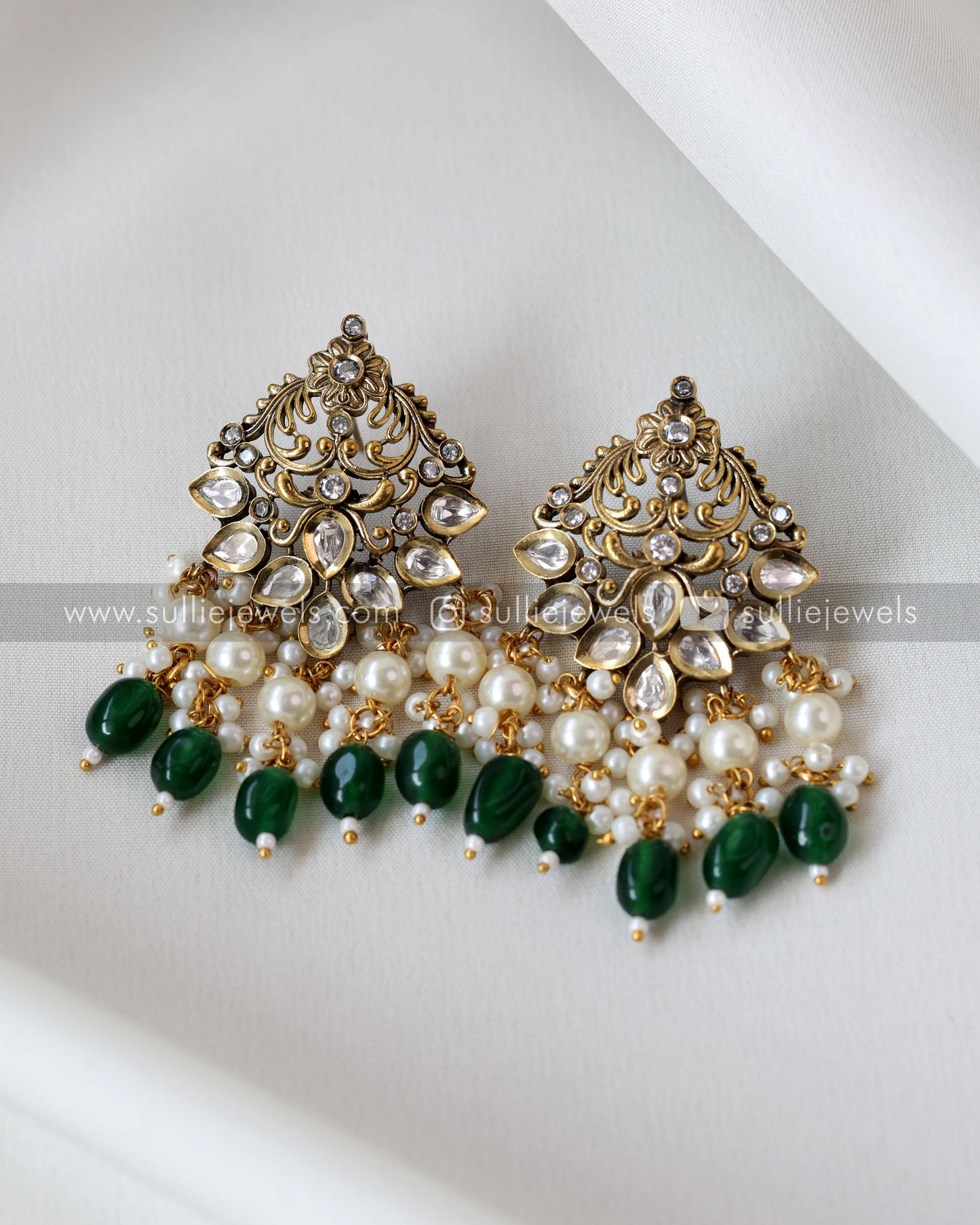 Ram Parivar Pendant & Premium Beads Chain with Earrings