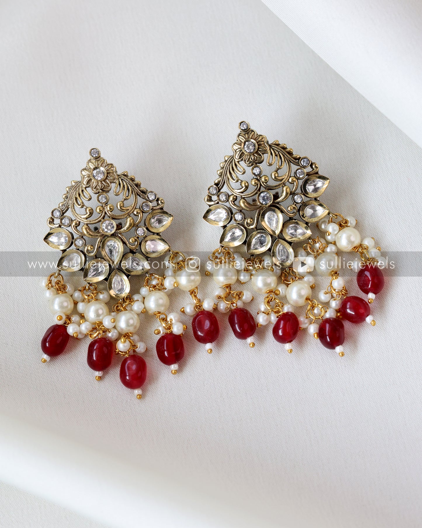 Ram Parivar Pendant & Premium Beads Chain with Earrings