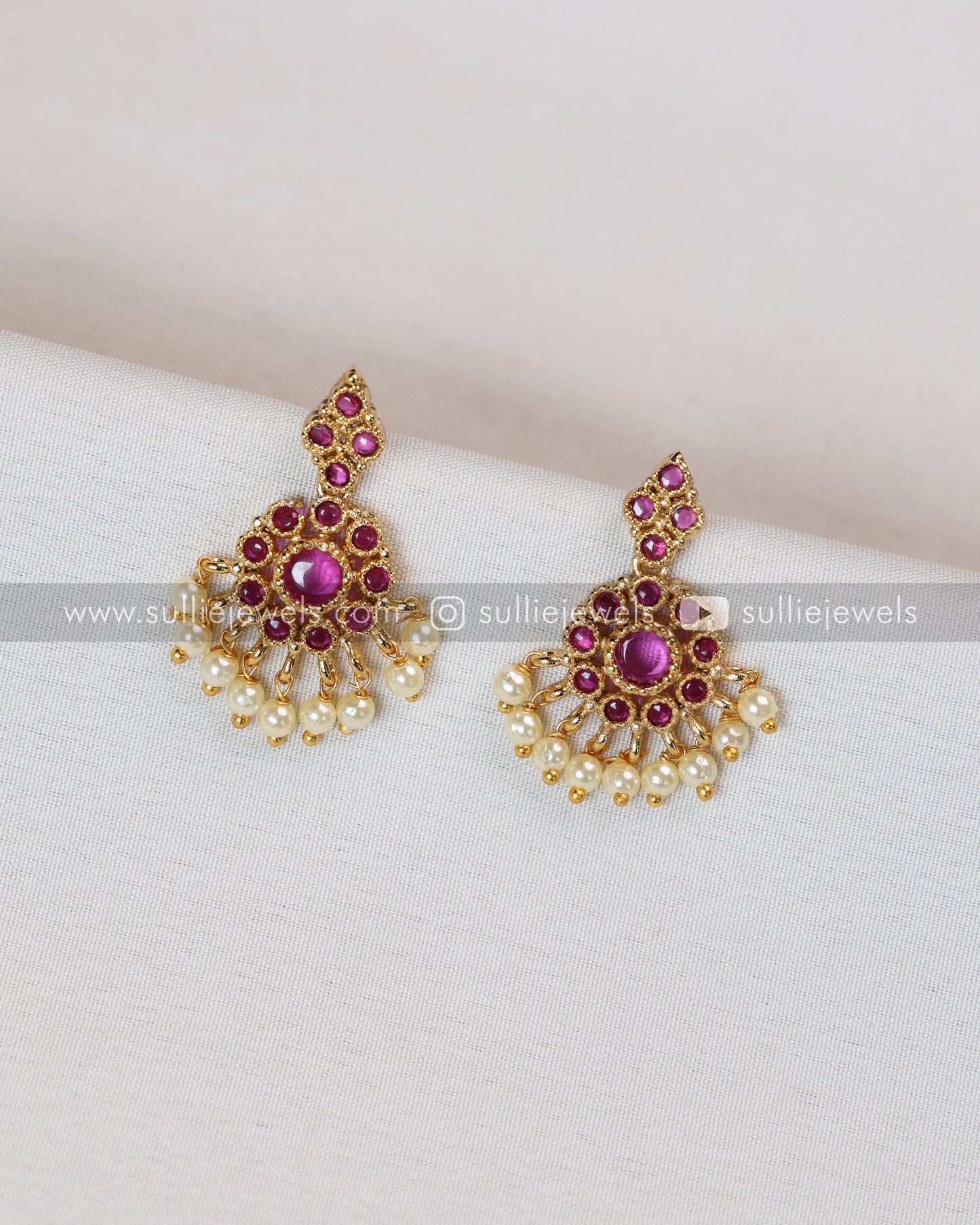 Traditional Attigai Pink Stone Choker with Earring