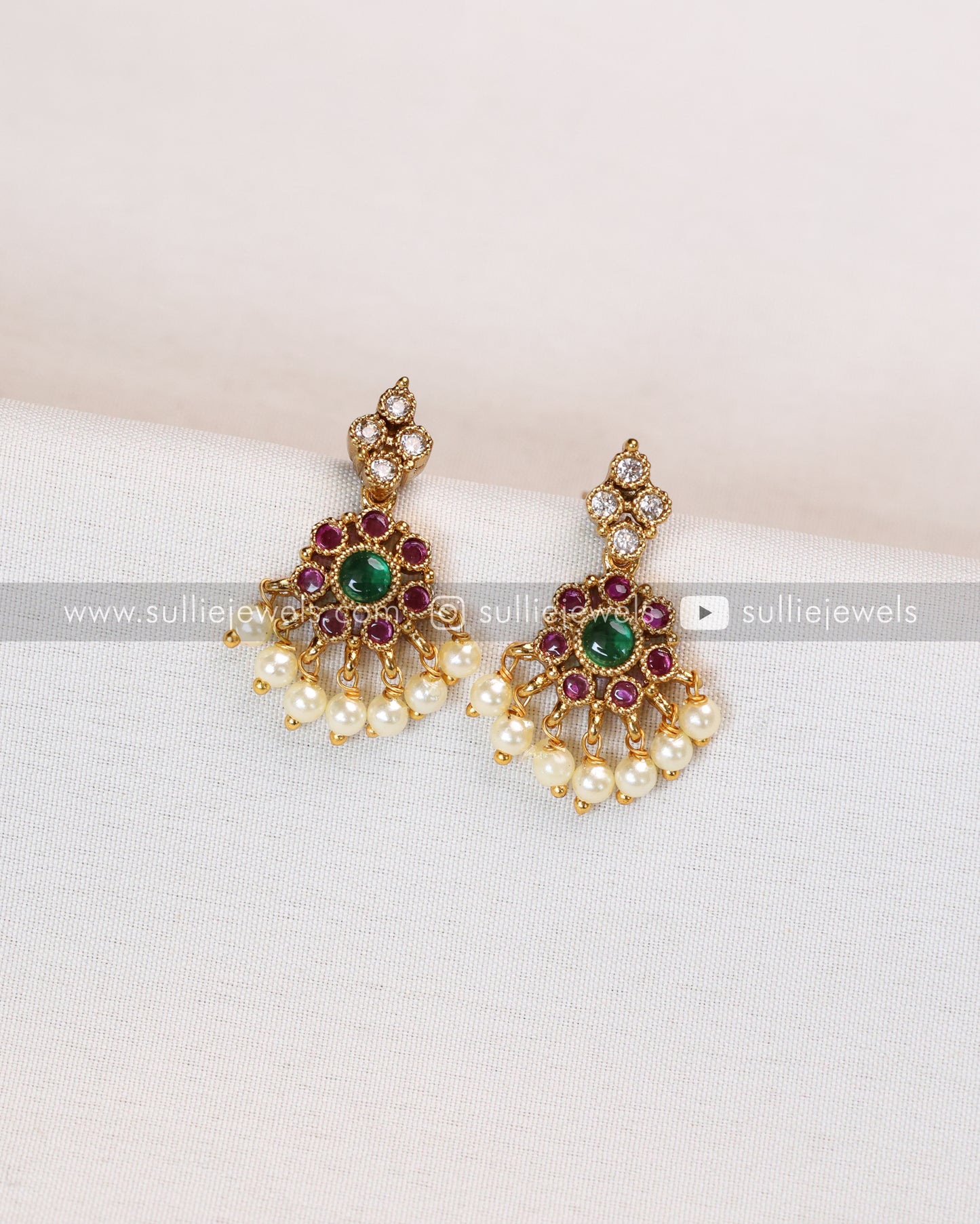 Traditional Attigai Multicolour Stone Choker with Earring