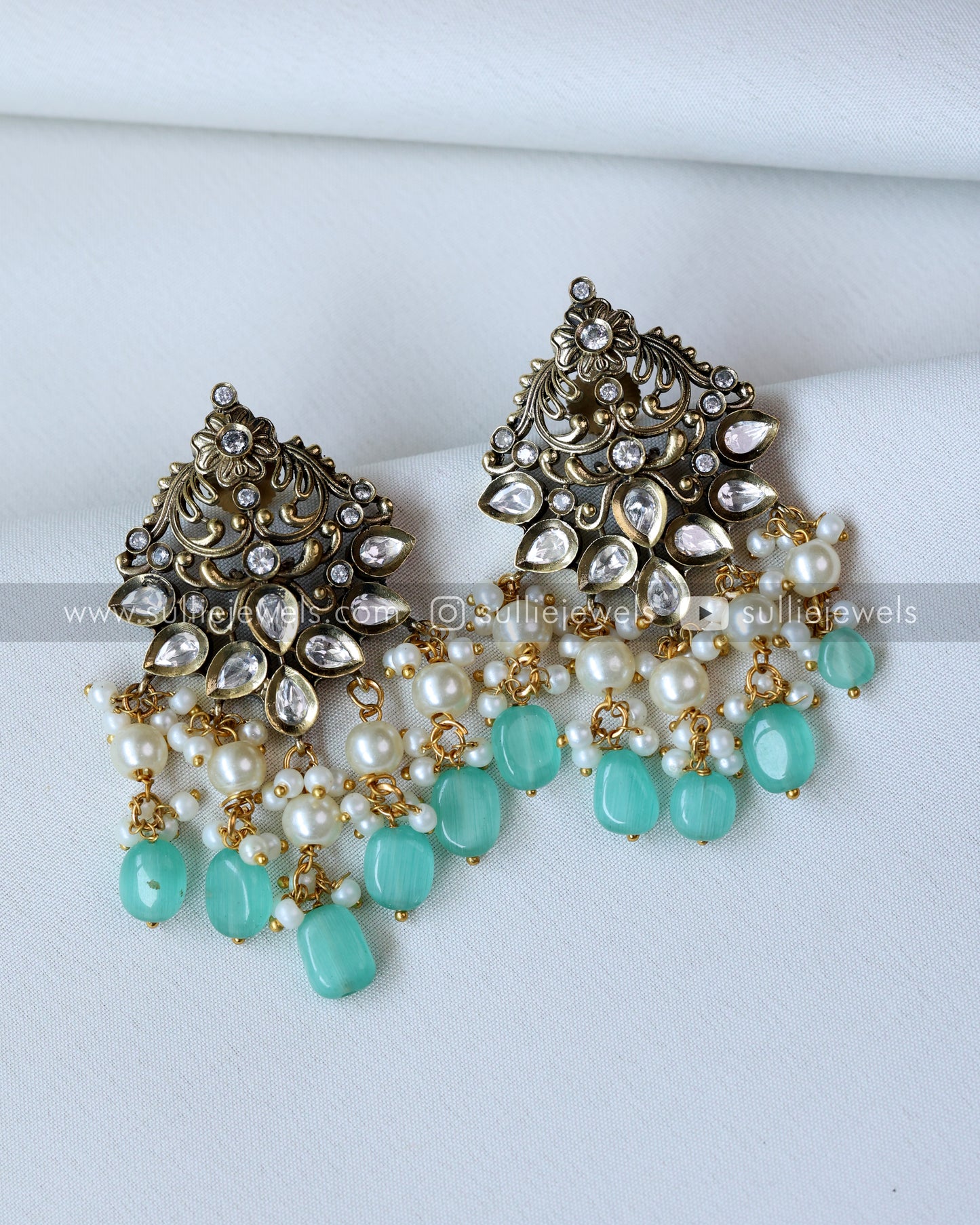 Ram Parivar Pendant & Premium Beads Chain with Earrings