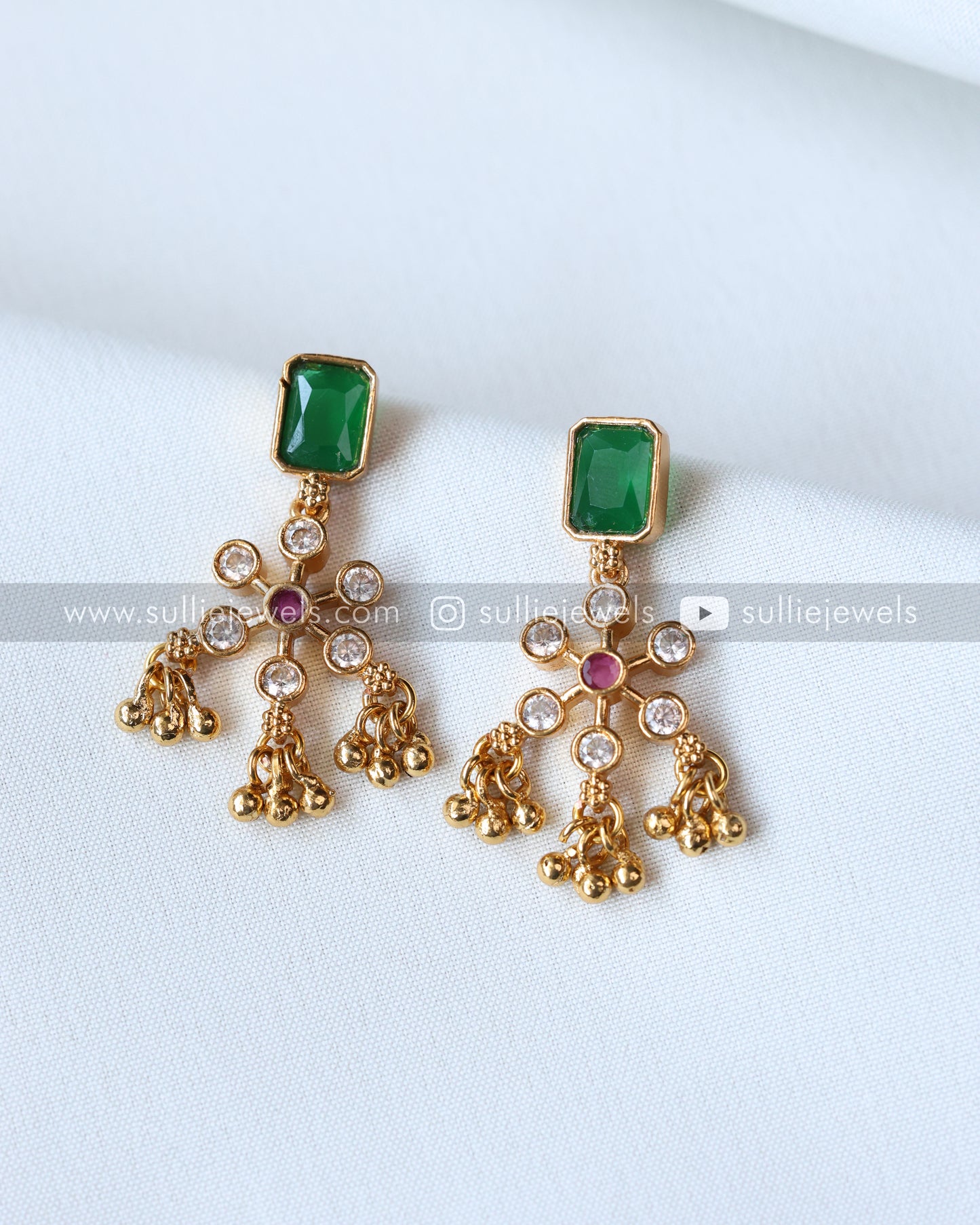 Stone & Flower Necklace with Earring