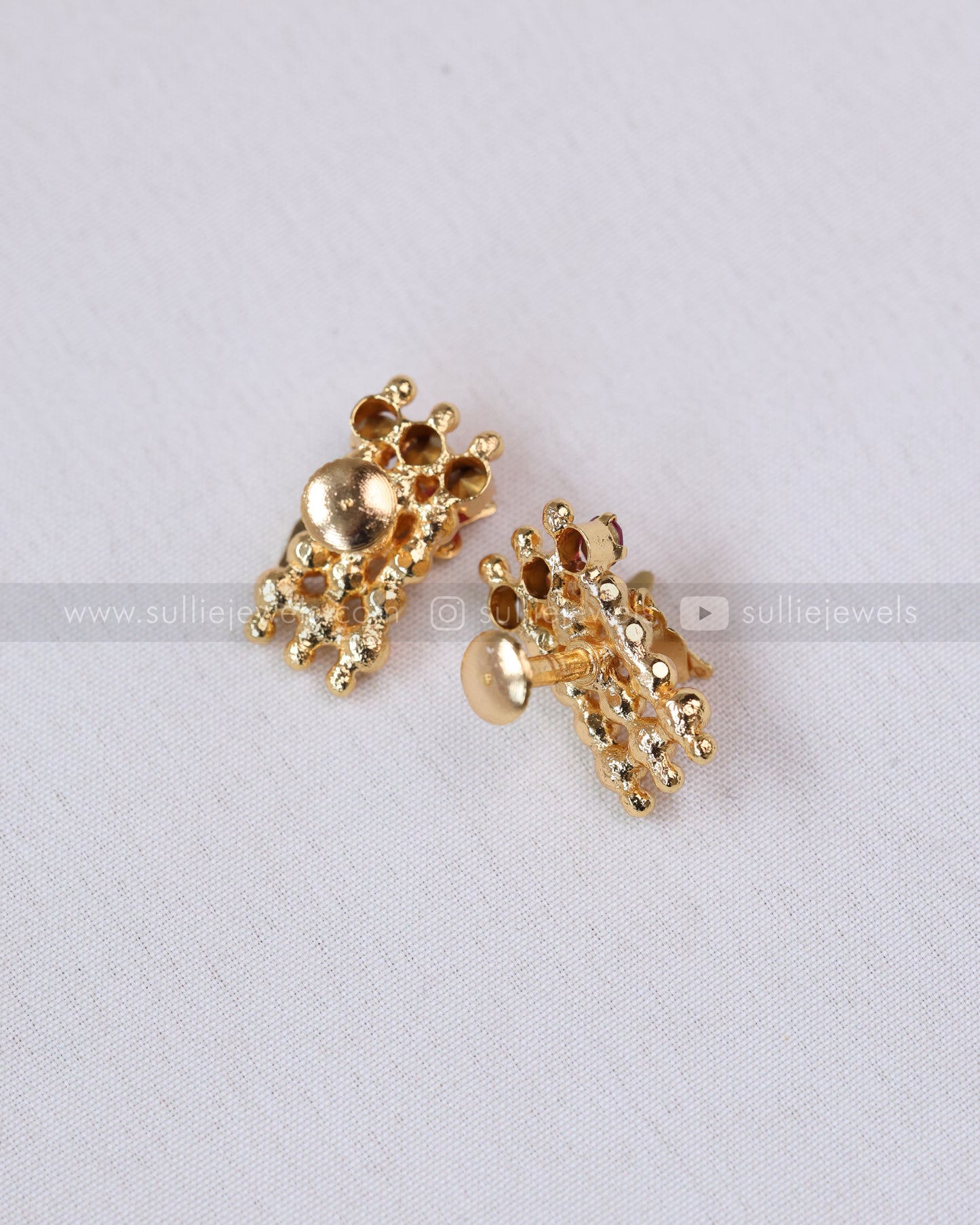 2129 - Kerala Style Premium Elakkathali Necklace with Stud
