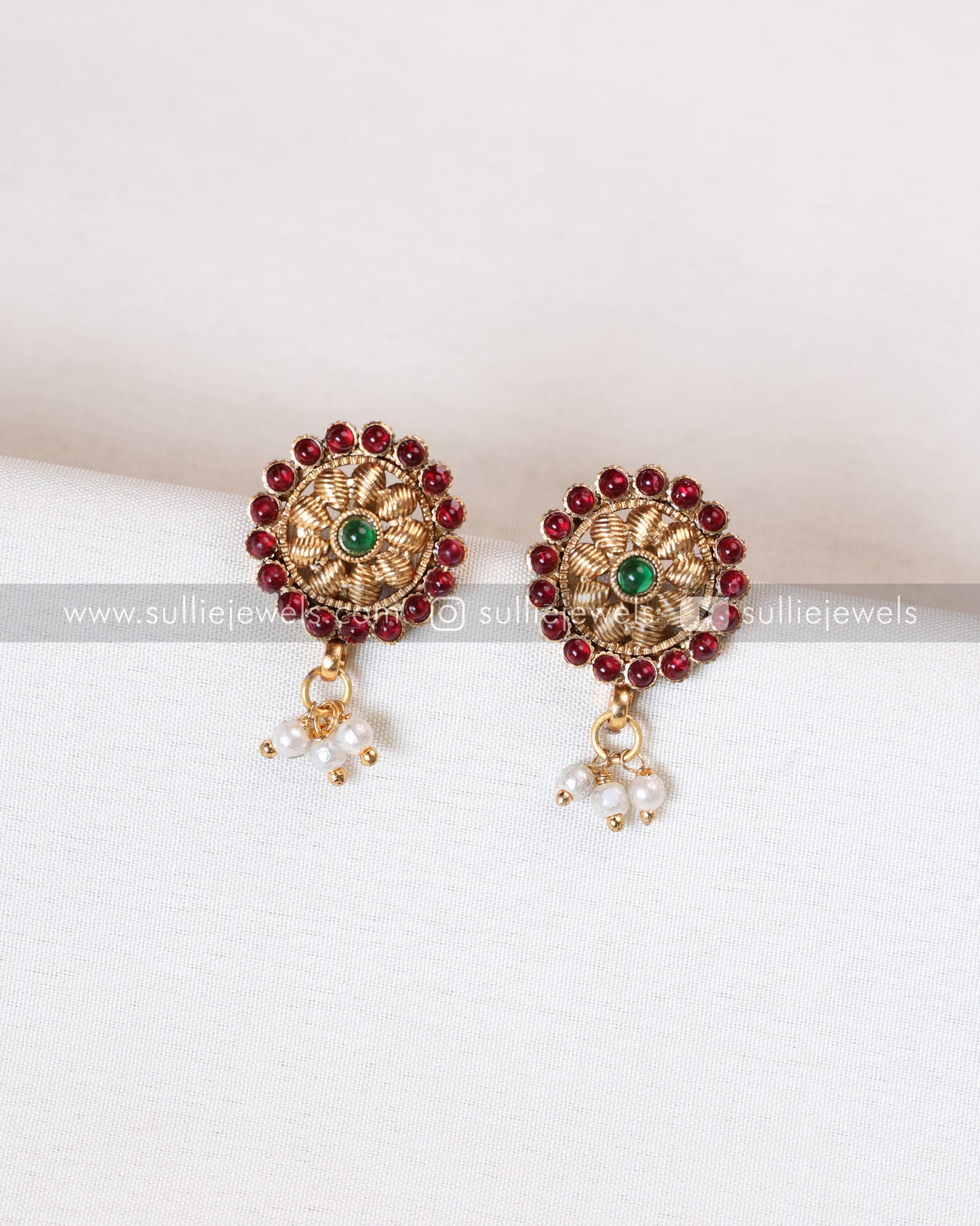 Sullie Basic - Jhumka Gold Multicolour Necklace with Stud