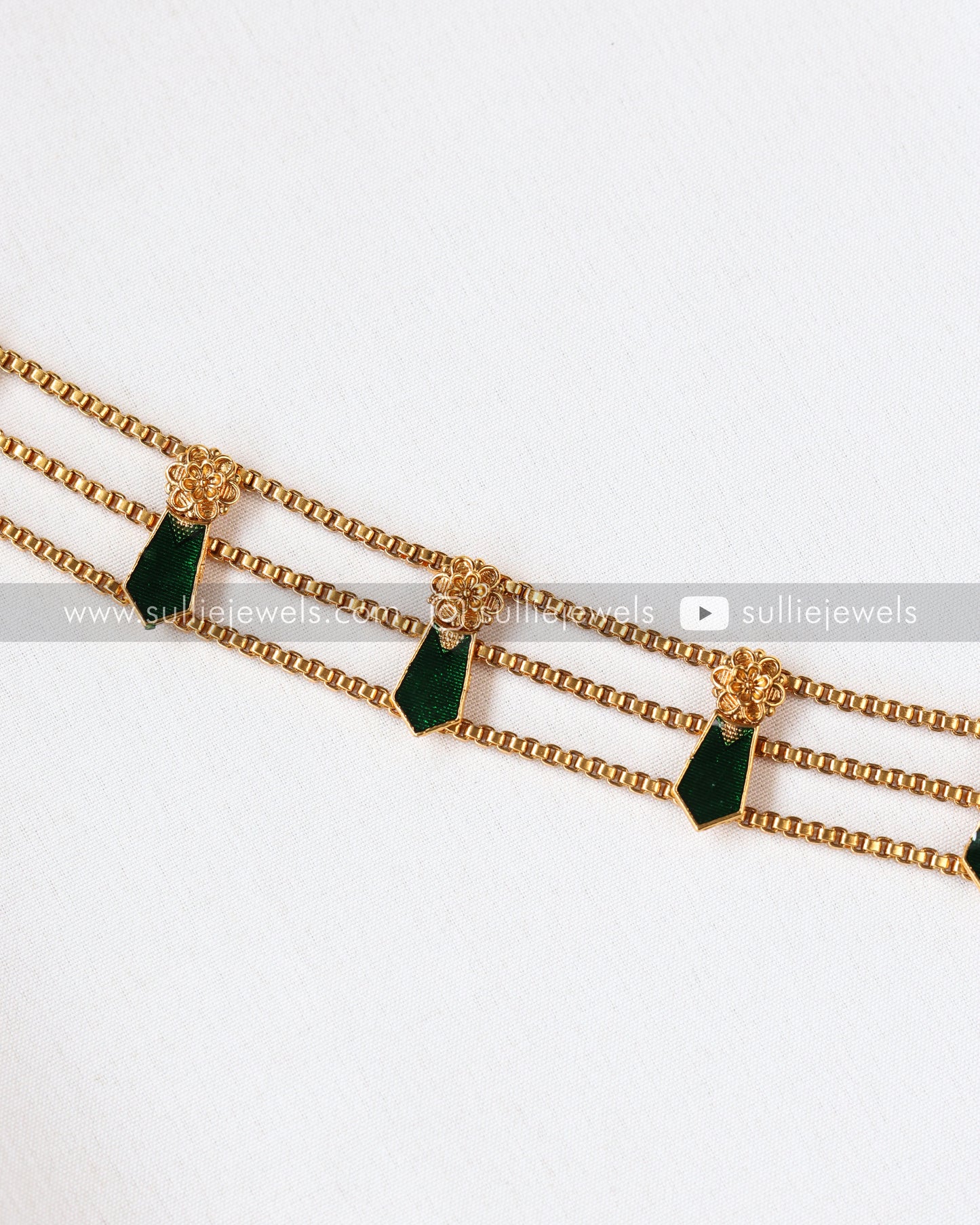Sullie Basic - Palakka 3 Line Choker with Stud