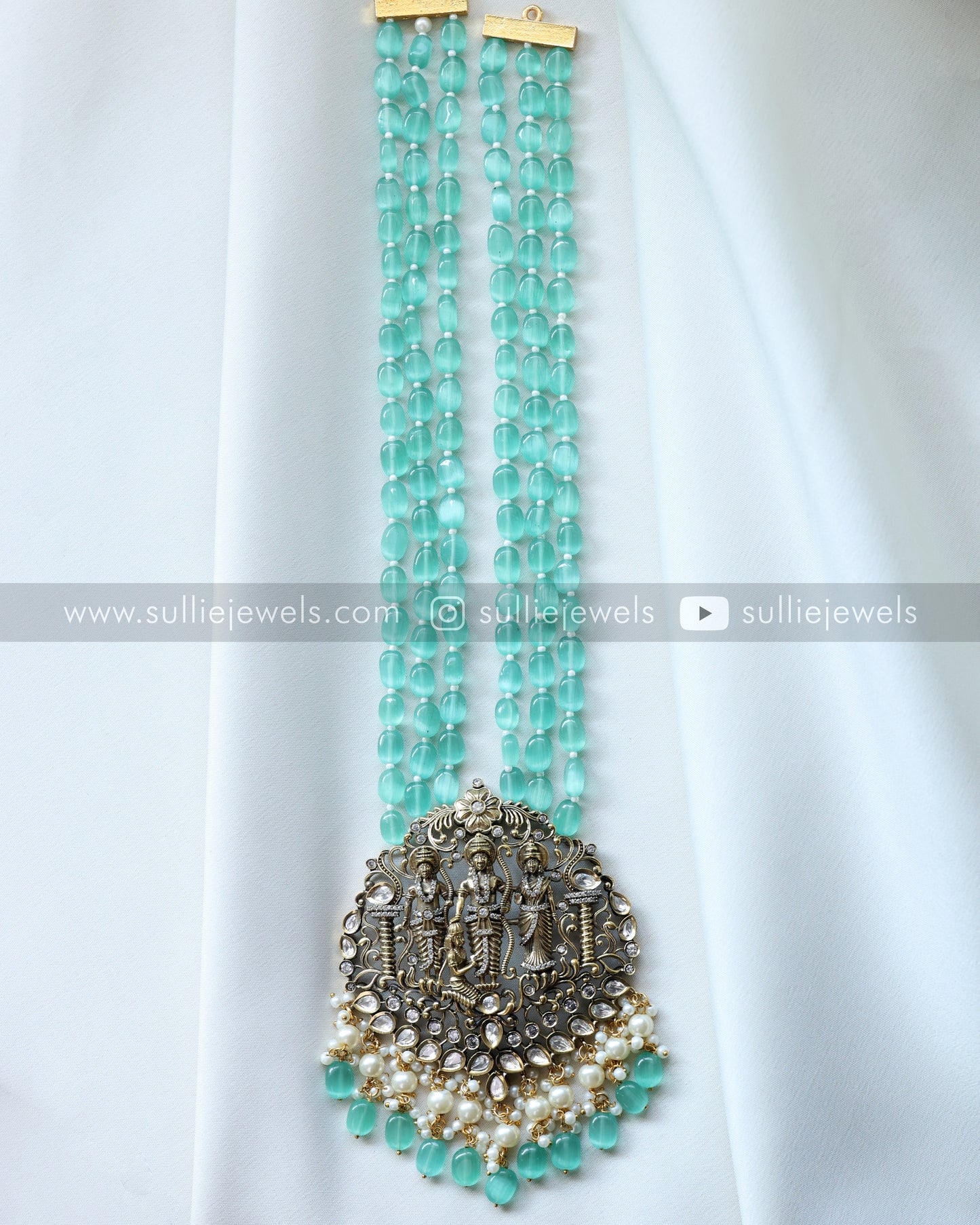 Ram Parivar Pendant & Premium Beads Chain with Earrings