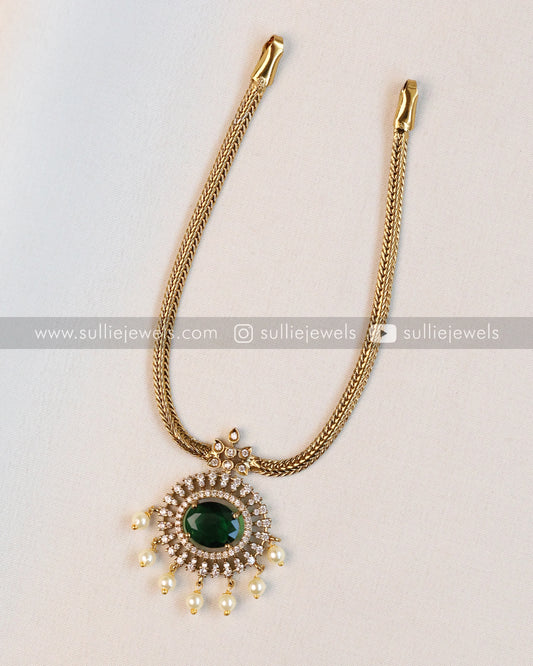 Emerald Centre Stone Necklace / Choker with Stud