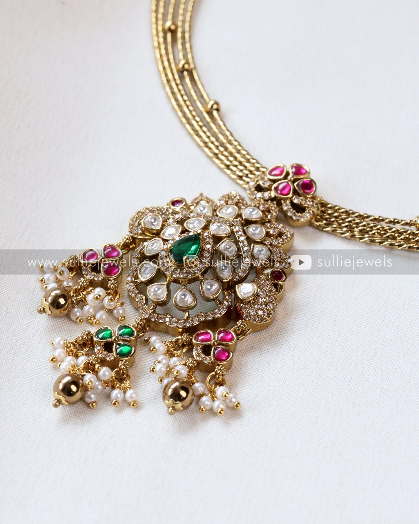 Kemp Premium Designer Hasli with Earring - Gold Beads