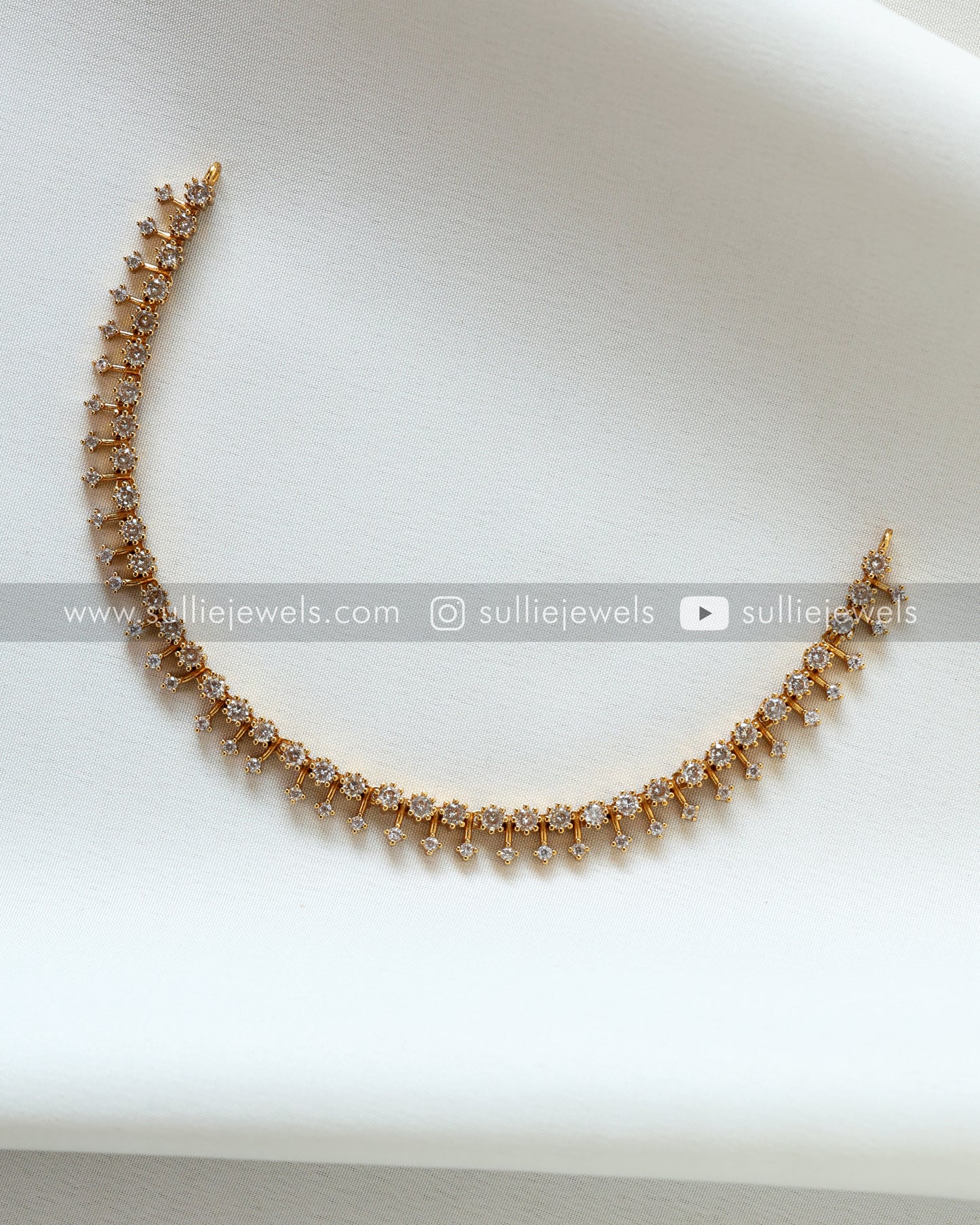 Minimal Spike Diamond Necklace with Stud
