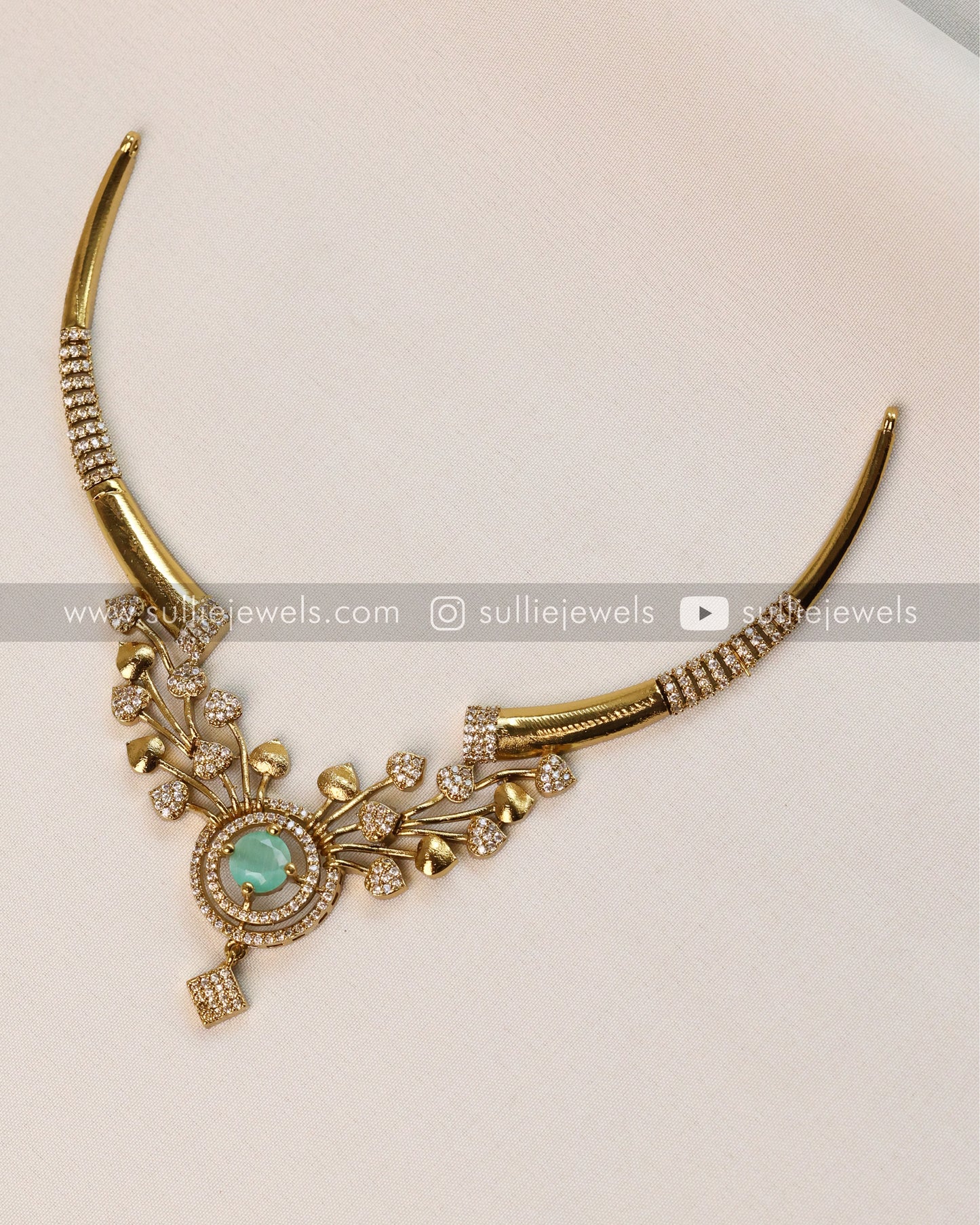 Pastel Green Stone Necklace with Stud
