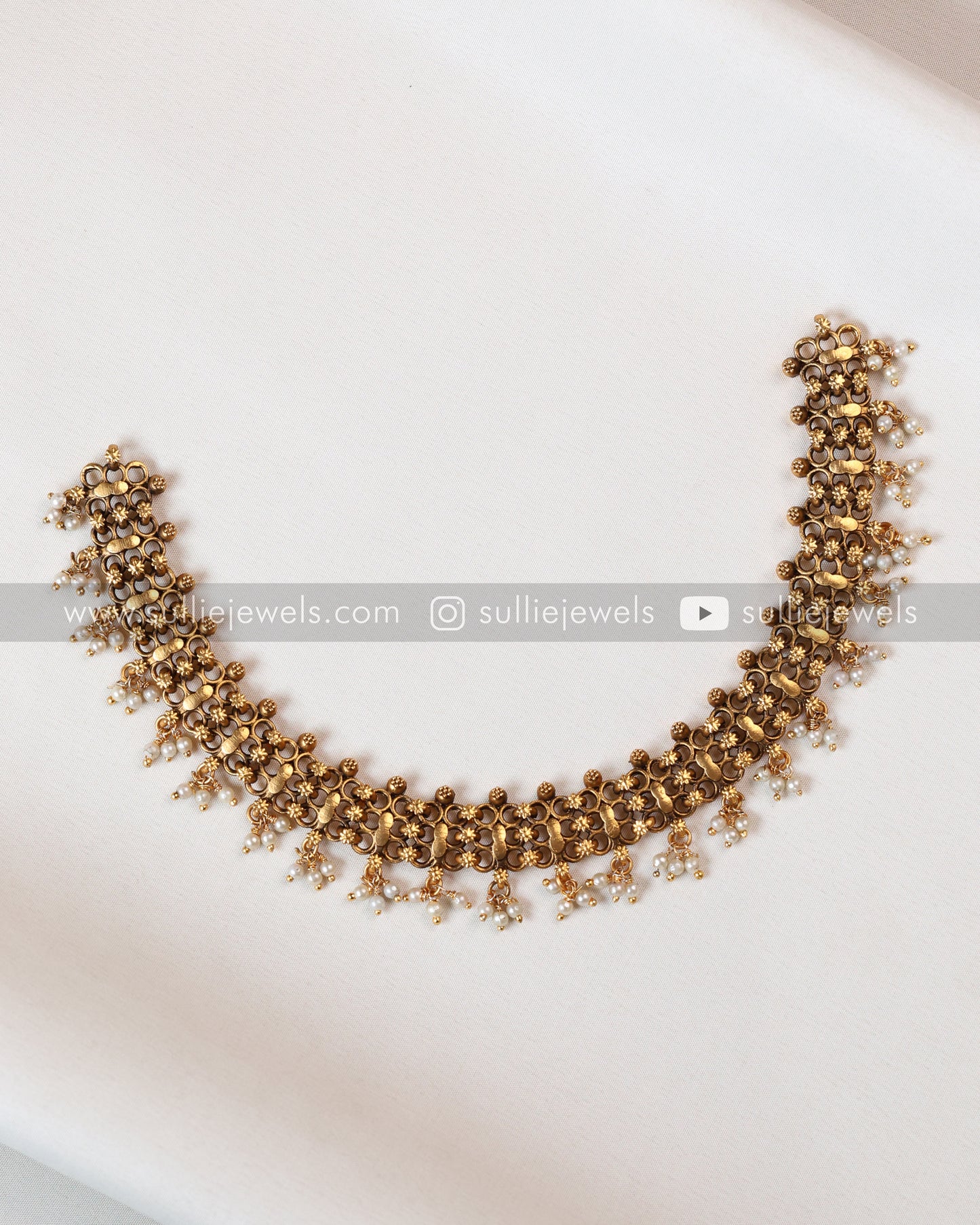 Sullie Basic - Antique Gold & Pearl Interlock Necklace with Stud