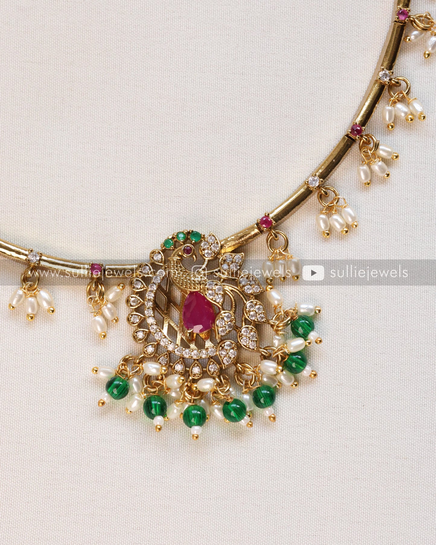 Peacock Stone Hasli with Pearl drops and Earring
