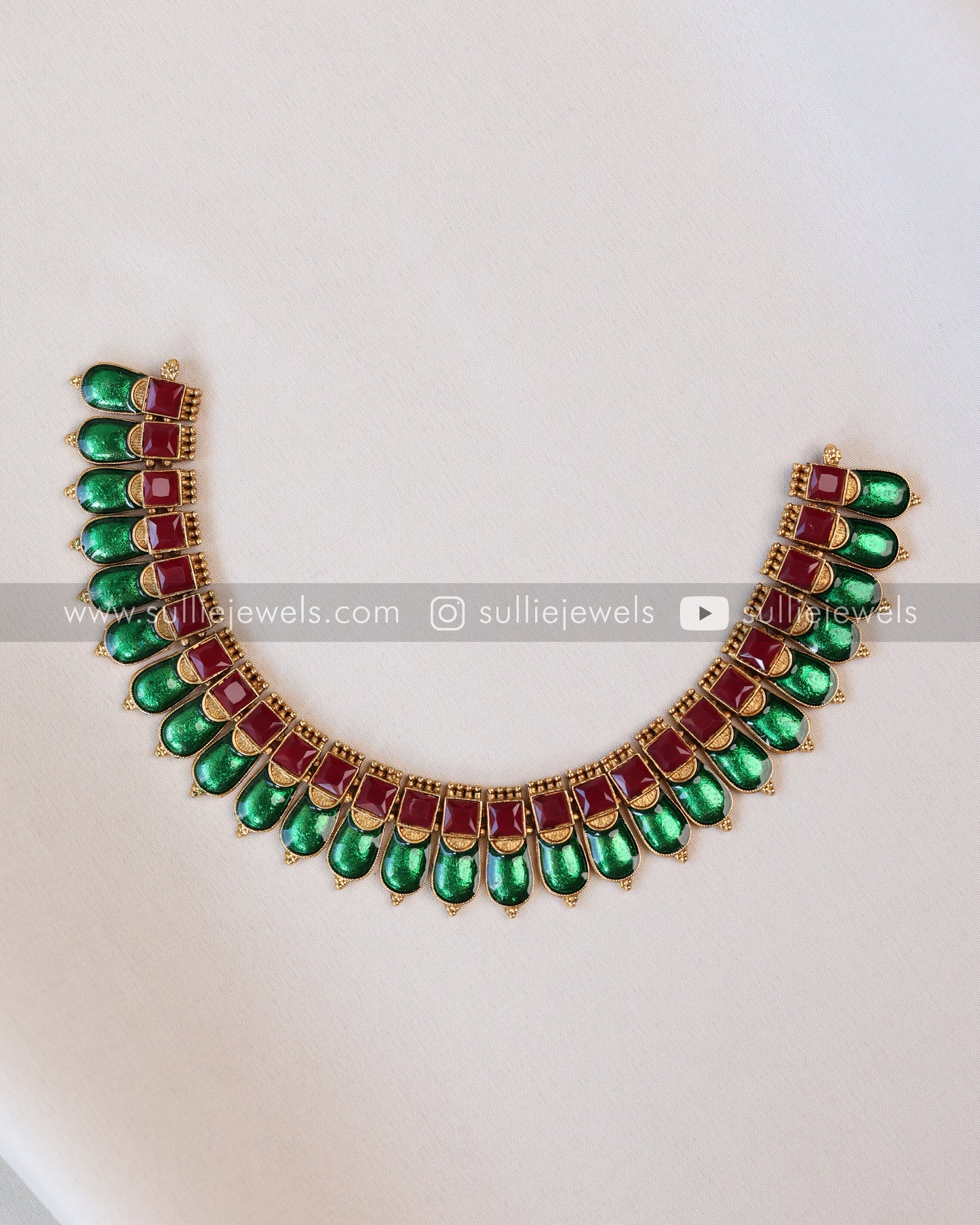 Sullie Basic - Kovai Palakka Necklace with Jhumka