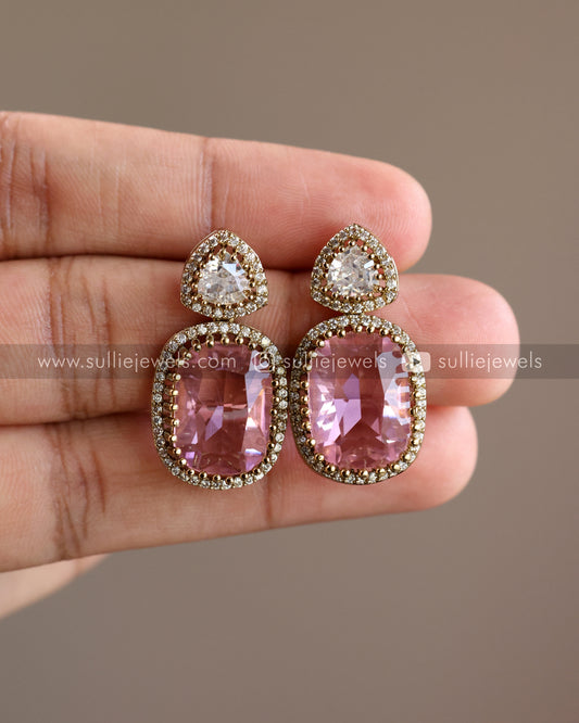 Pastel Pink Pendant Necklace with Earring