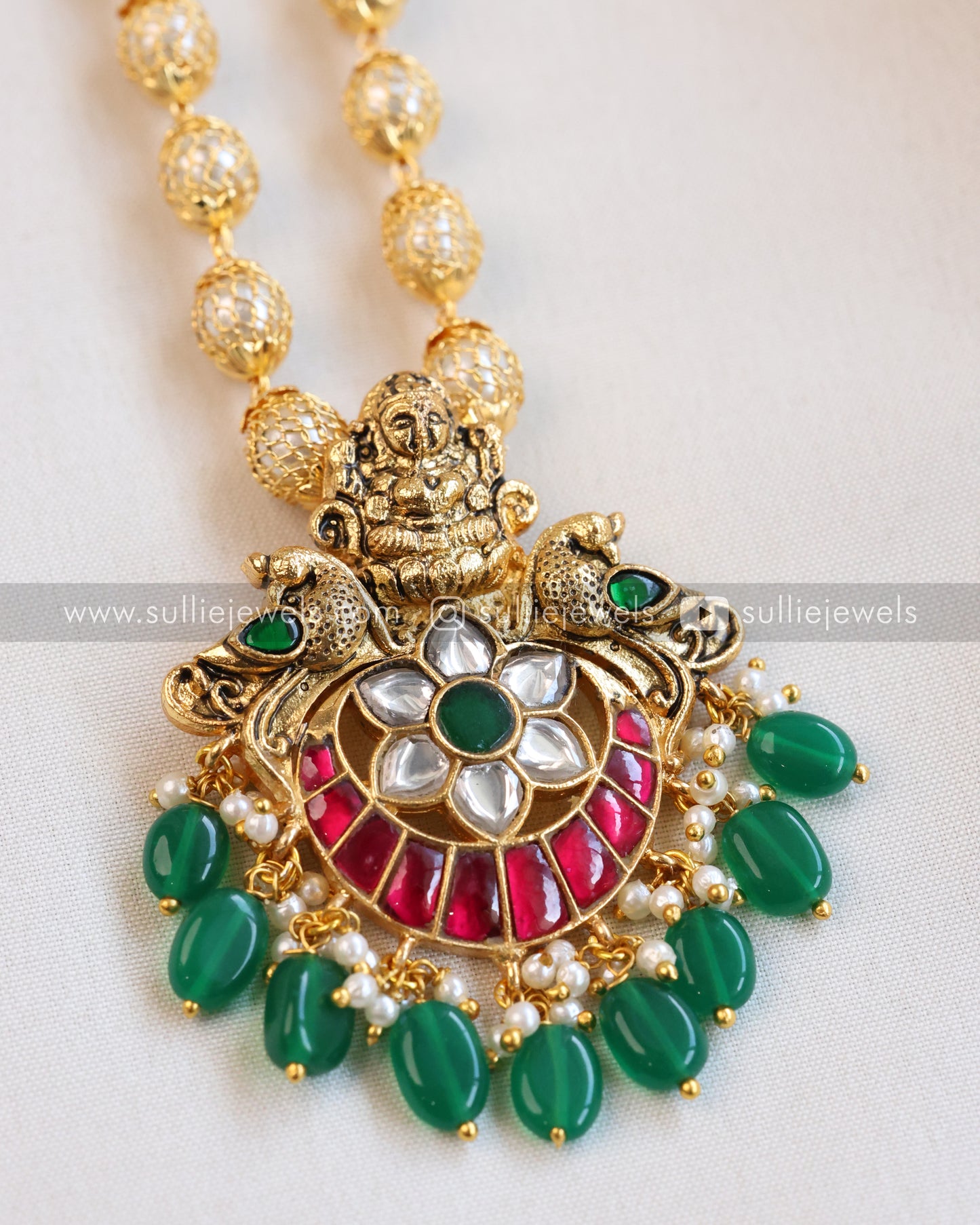 Gold Meshed Pearl Chain with Lakshmi Kemp Pendant