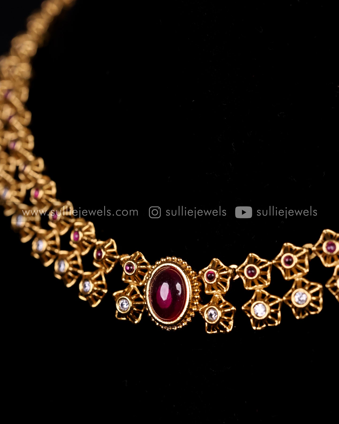 Stone with stars Necklace Set