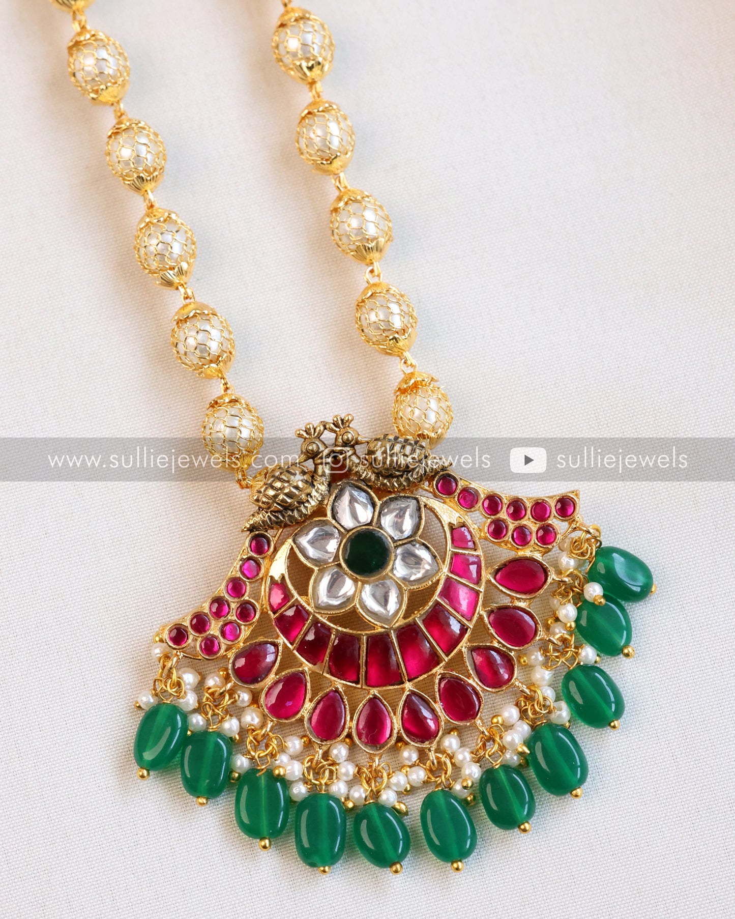 Gold Meshed Pearl Chain with Kemp Pendant - No Idol